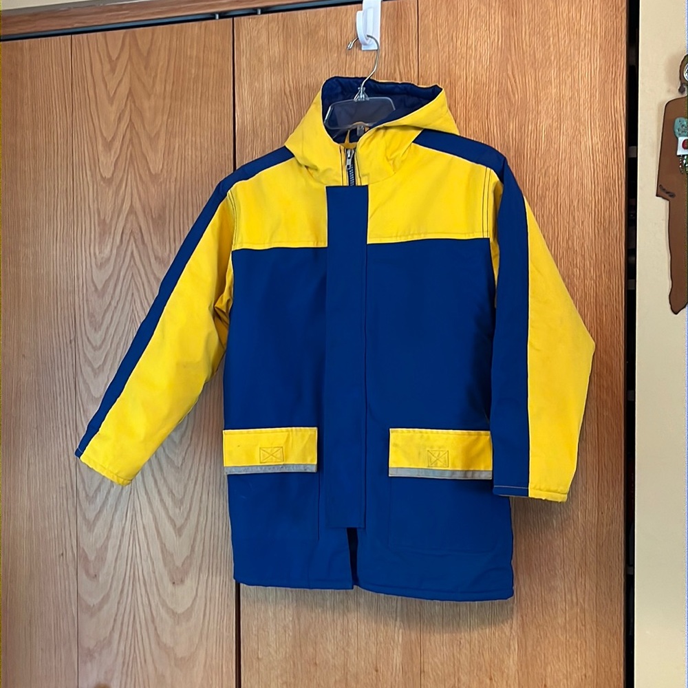 Stride Rite size 7 yellow blue reflective quilted hooded raincoat jacket pockets